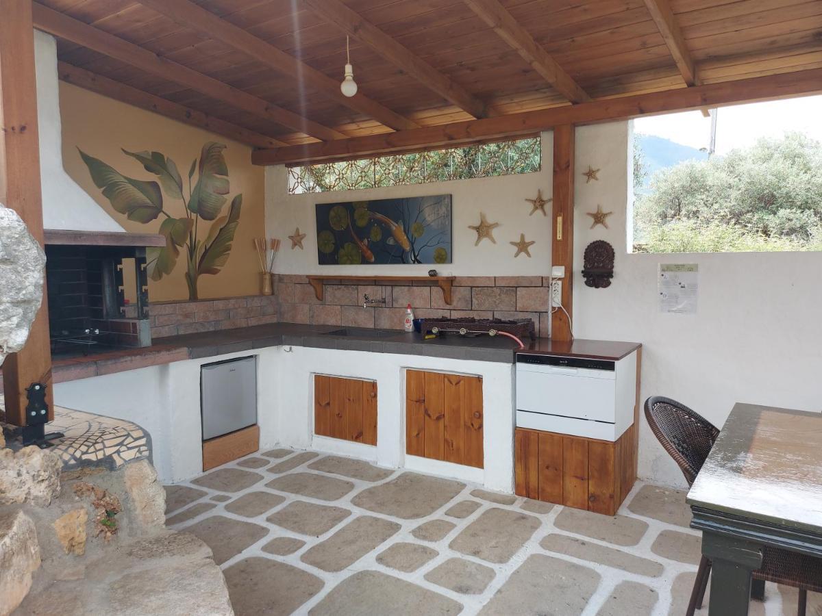 Varias Art House Kallirákhi Екстериор снимка